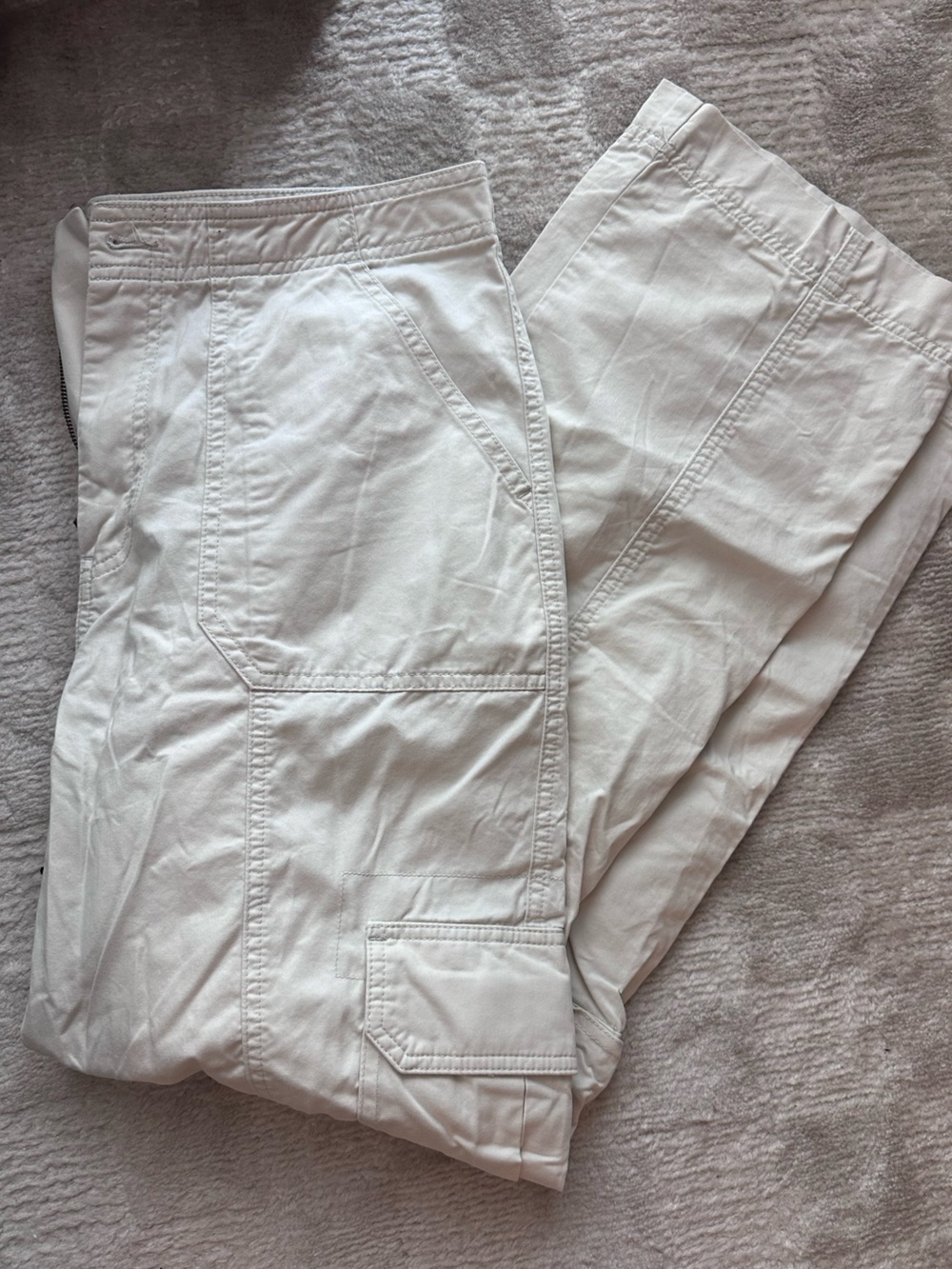 Abercrombie & Fitch White Cargo Skirt with Patch Pockets